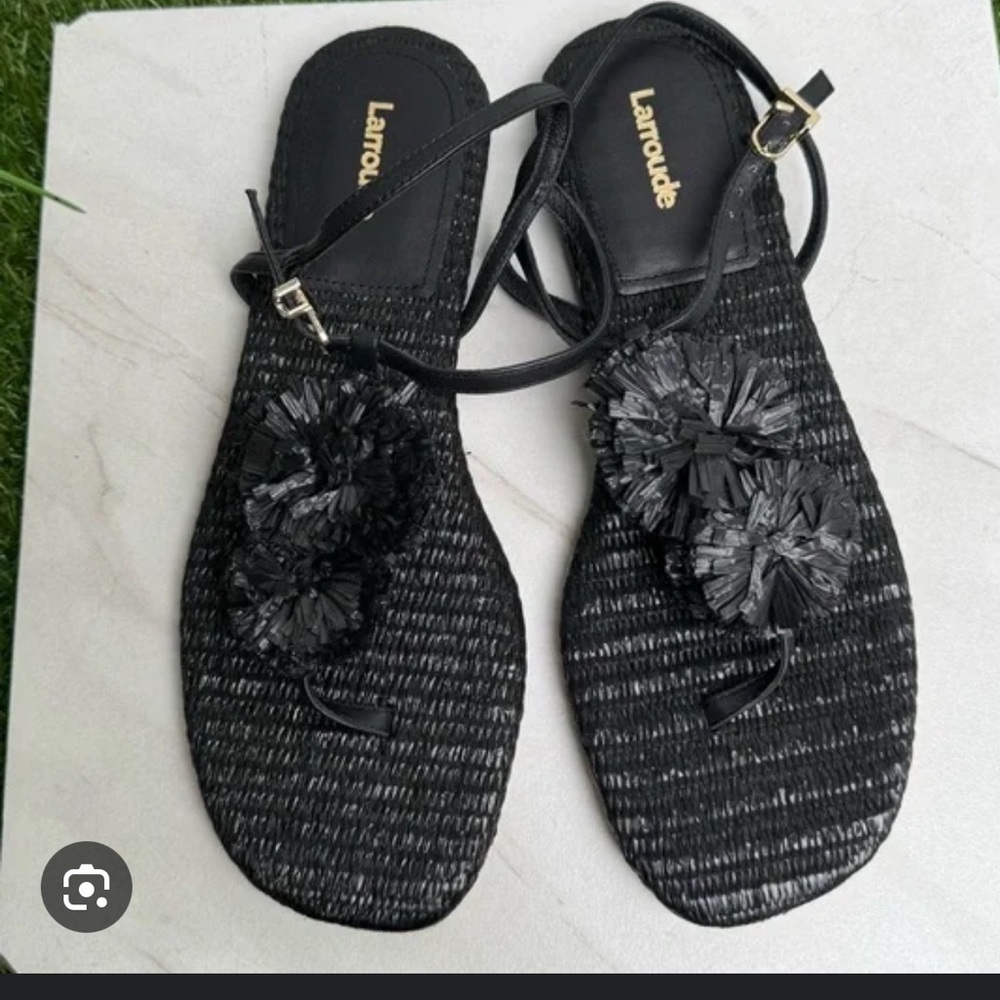 LARROUDE Marilyn Strappy Flat

SANDALS Size 11 black leather black..